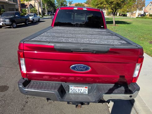 Used 2017 Ford F250 Lariat w/ Lariat Ultimate Package AWD/4WD image 6