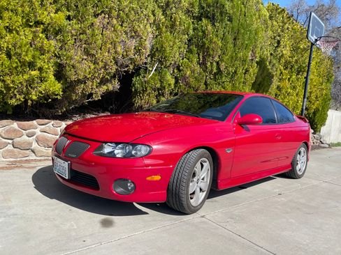 Used 2004 Pontiac GTO w/ Limited Edition Pulse Red RWD image 4