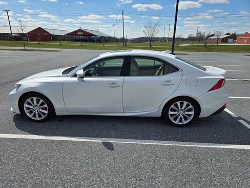 Used 2016 Lexus IS 300 AWD w/ Premium Package image 1