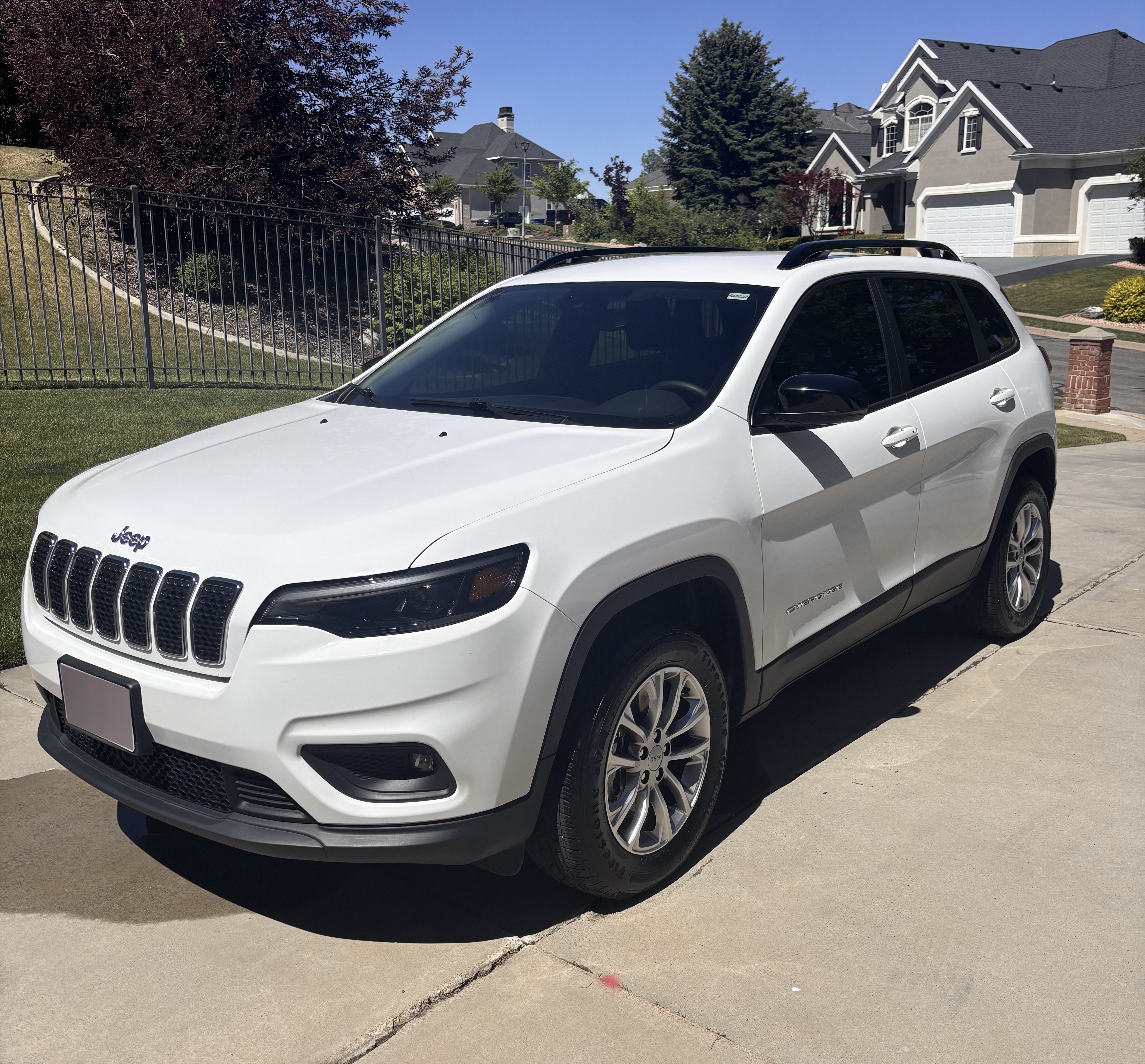 Used 2022 Jeep Cherokee Latitude Lux AWD/4WD image 1