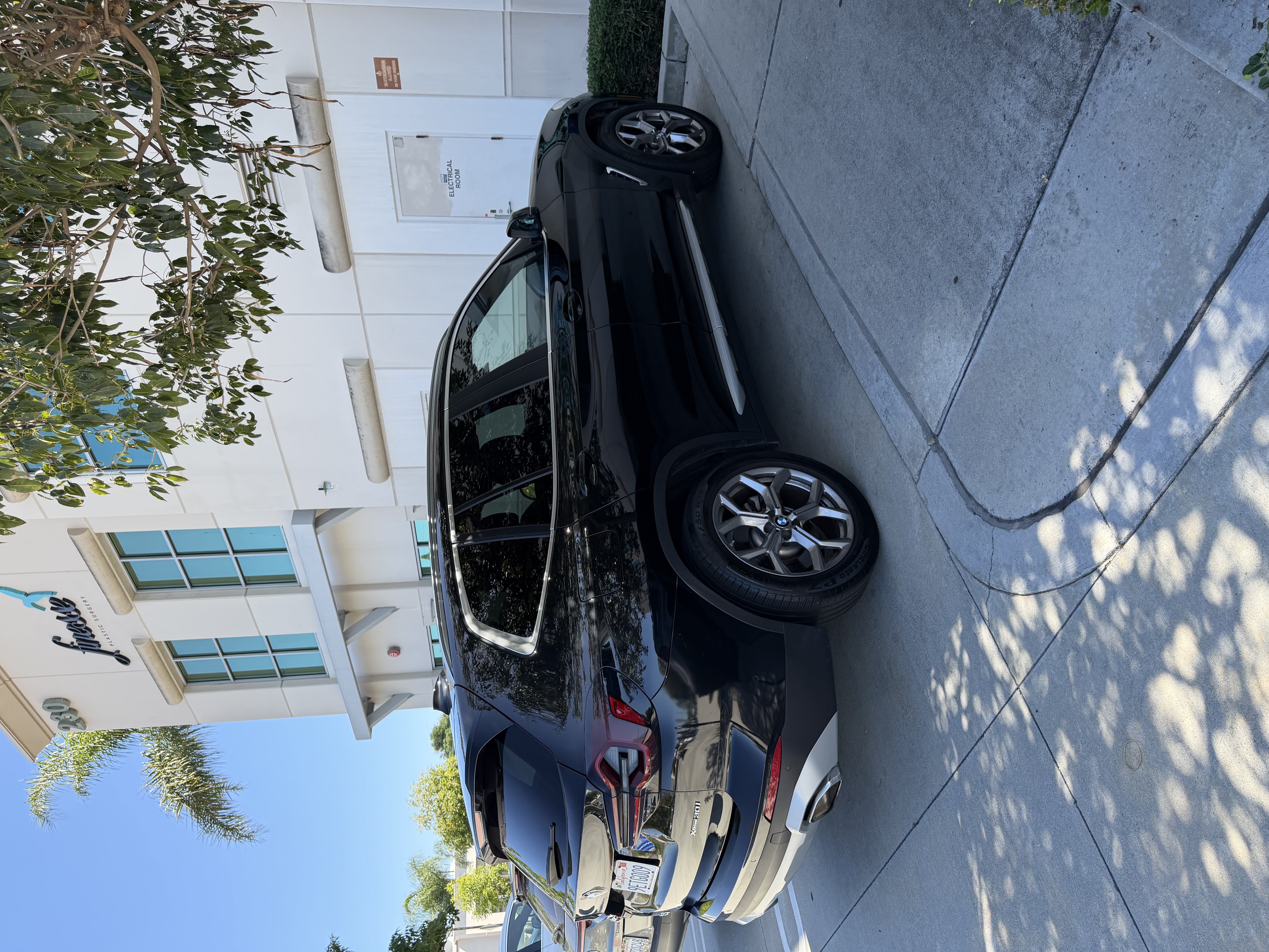 Used 2023 BMW X3 xDrive30i w/ Premium Package w/ZPA AWD/4WD image 11