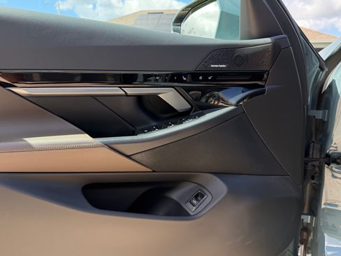 Used 2024 BMW 530i w/ Premium Package image 13