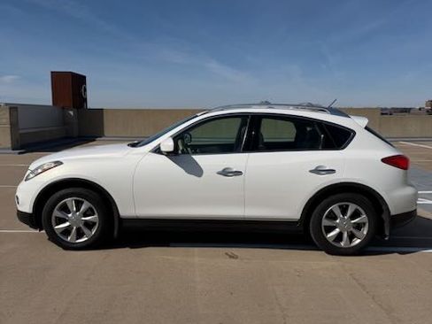 Used 2008 INFINITI EX35 Journey w/ Navigation Pkg image 8