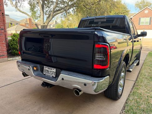 Used 2013 RAM 1500 Laramie image 4