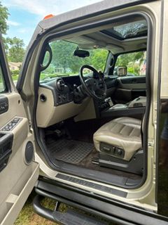 Used 2005 HUMMER H2 w/ Preferred Equipment Group AWD/4WD image 6