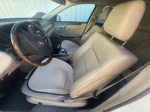 Used 2011 Mercedes-Benz E 350 Sedan image 17