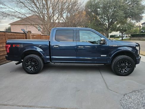 Used 2017 Ford F150 Platinum w/ Equipment Group 701A Luxury image 5