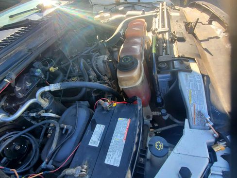 Used 2001 Ford F350 4x4 Regular Cab DRW Super Duty image 14