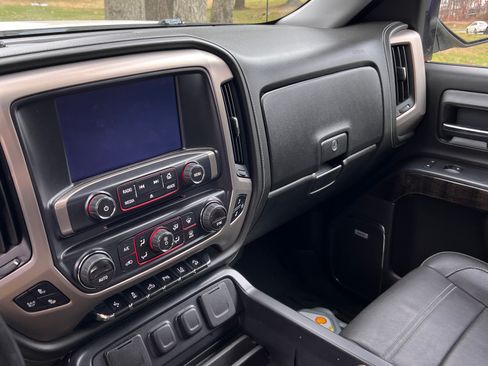 Used 2015 GMC Sierra 1500 Denali w/ Driver Alert Package image 12