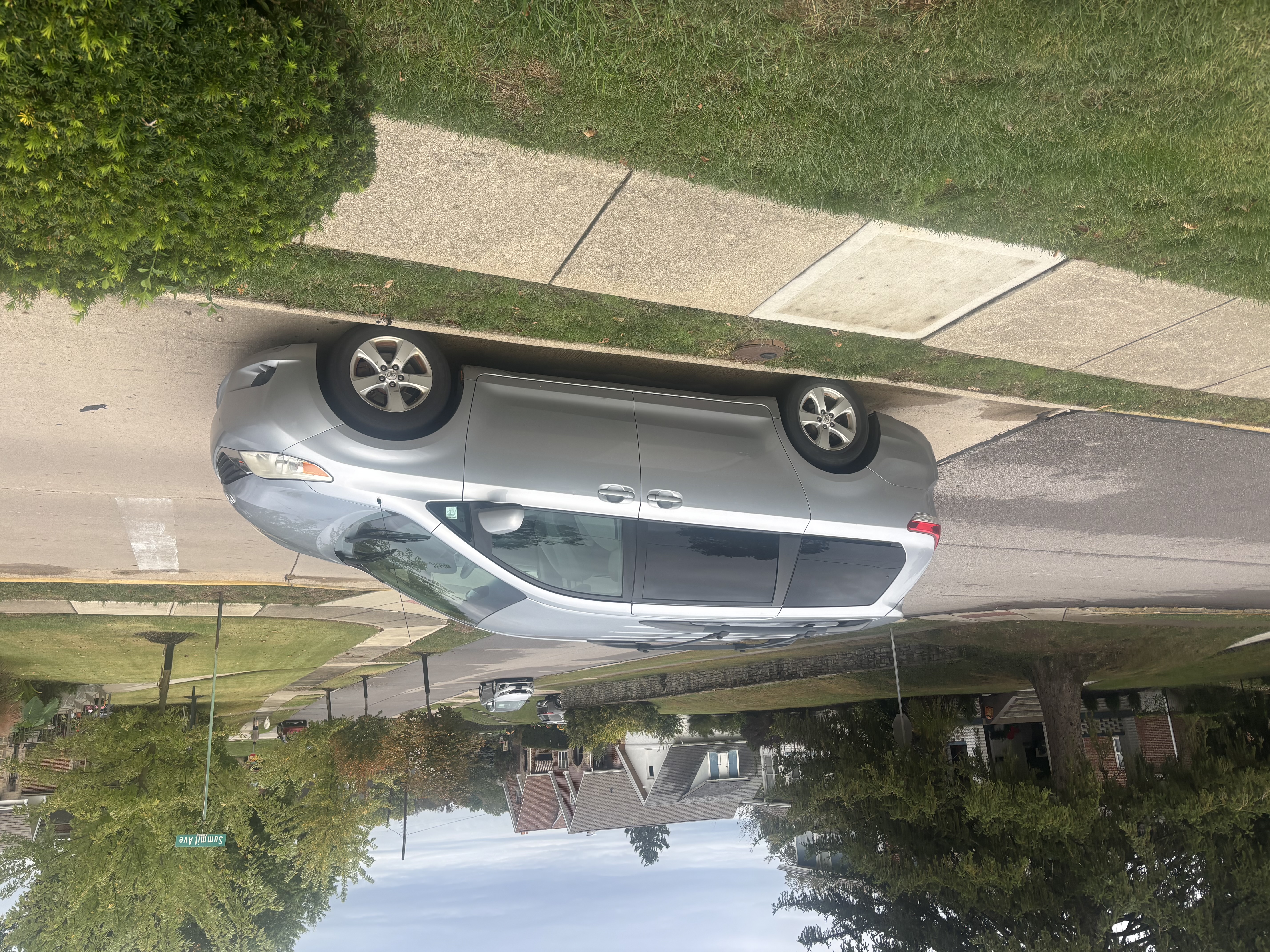 Used 2011 Toyota Sienna LE w/ Towing Pkg FWD image 7