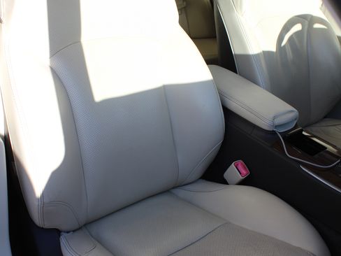 Used 2011 Lexus IS 250 w/ Premium Pkg Value Edition image 24