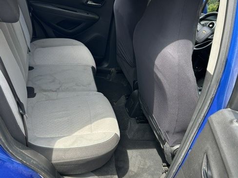 Used 2015 Chevrolet Trax LS FWD image 9