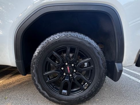 Used 2023 GMC Sierra 1500 Elevation w/ Preferred Package image 24