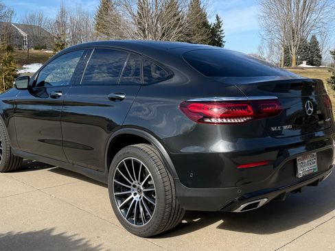 Used 2022 Mercedes-Benz GLC 300 4MATIC Coupe image 10