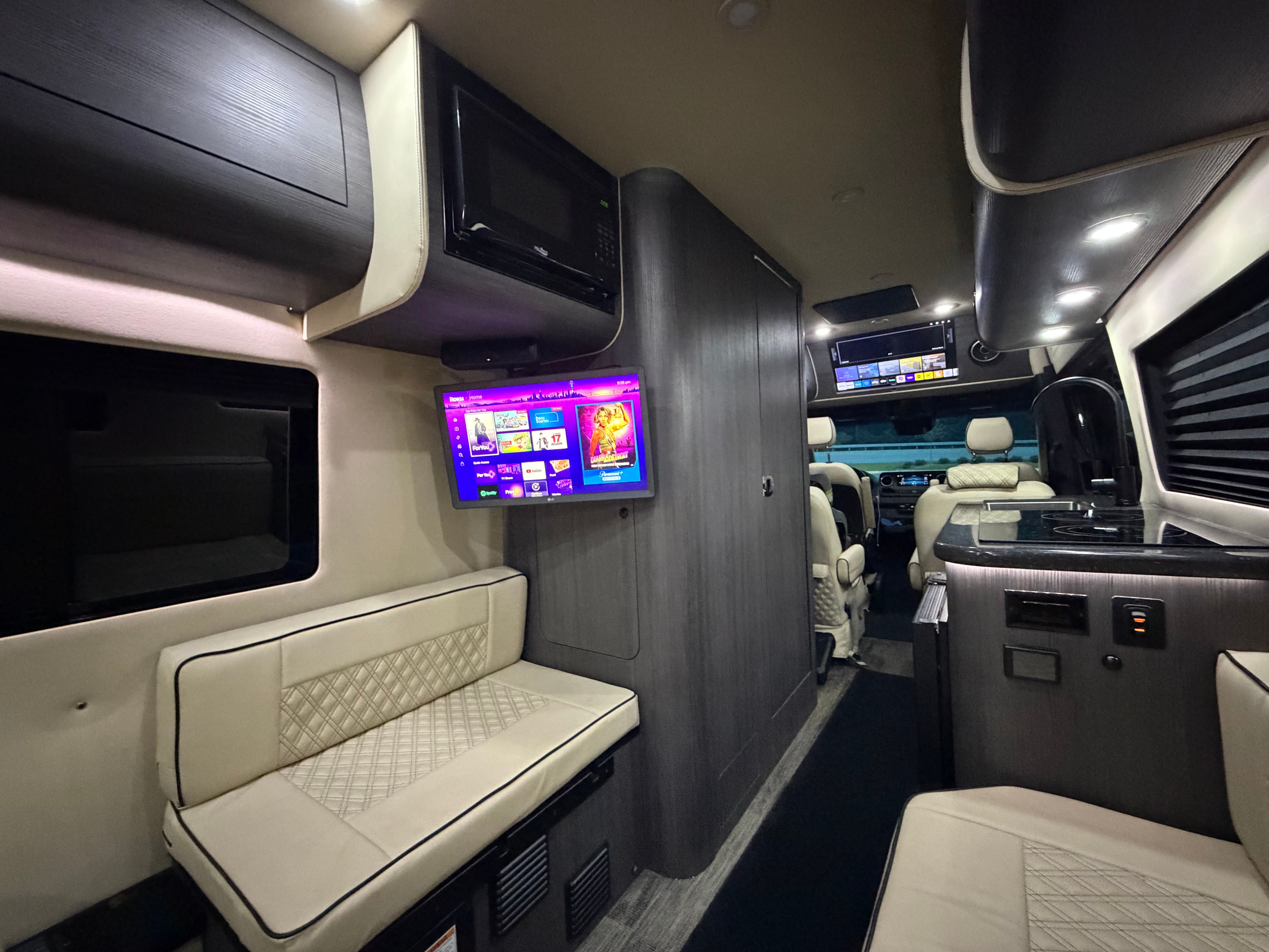 Used 2023 Mercedes-Benz Sprinter 3500 image 16