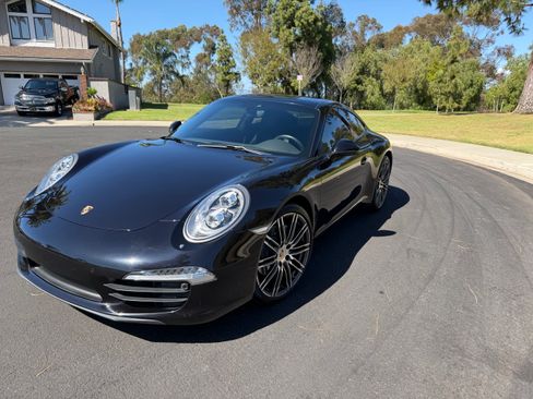 Used 2016 Porsche 911 Carrera 4 Black Edition image 14