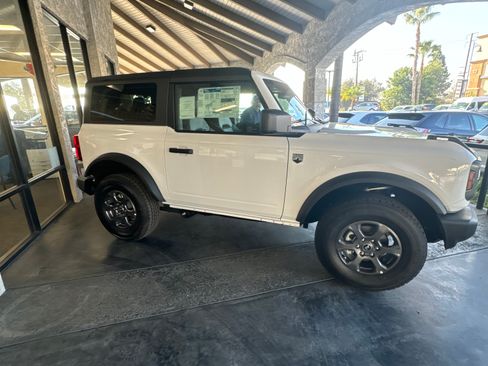 Used 2024 Ford Bronco Big Bend image 5