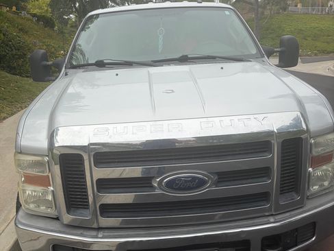 Used 2008 Ford F250 XLT RWD image 1