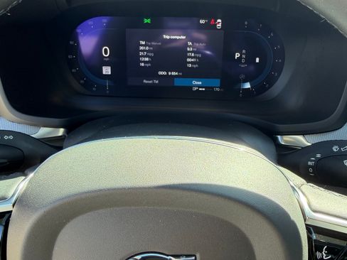 Used 2024 Volvo S60 B5 Plus w/ Climate Package image 13