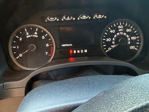 Used 2019 Ford F150 XLT w/ Equipment Group 302A Luxury image 15