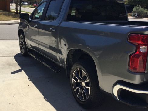 Used 2019 Chevrolet Silverado 1500 LT w/ Texas Edition image 11