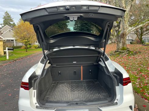 Used 2020 Jaguar I-PACE SE image 15