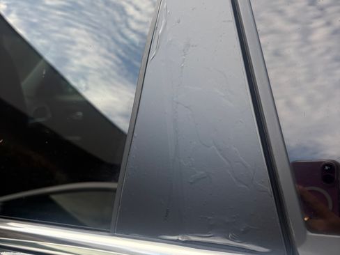 Used 2019 Jeep Cherokee Latitude Plus FWD image 12
