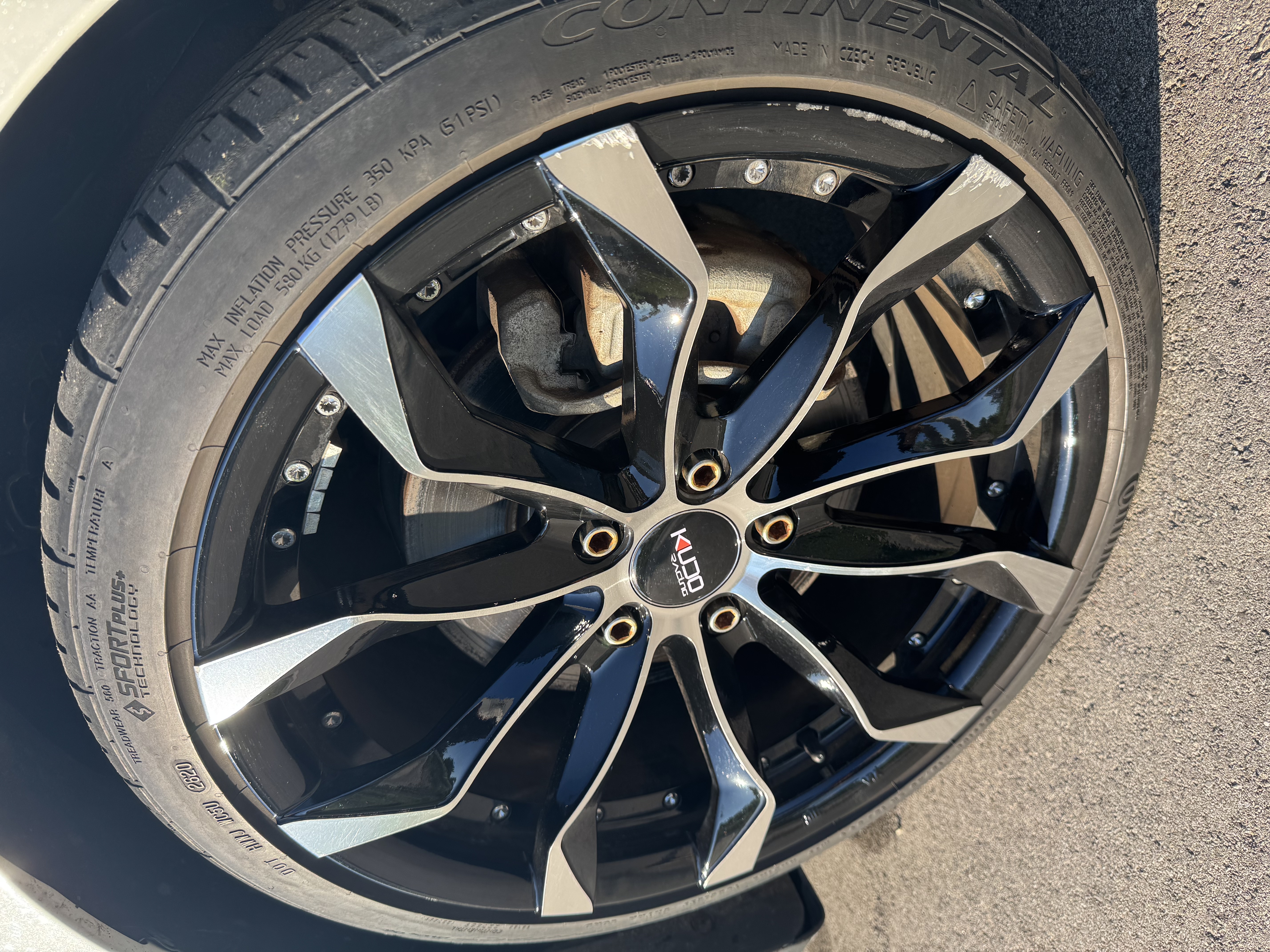 Used 2013 Hyundai Veloster Turbo FWD image 22