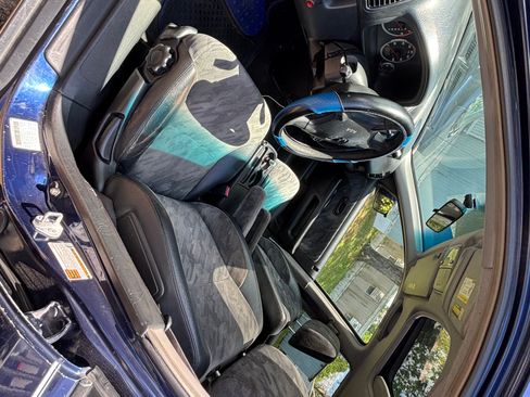 Used 2004 Honda CR-V EX image 9