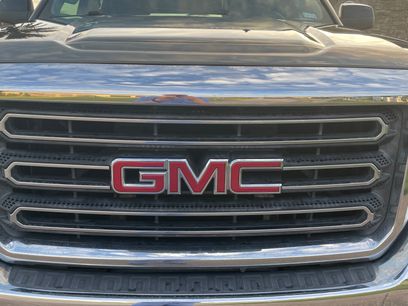 Used 2015 GMC Sierra 2500 SLE w/ SLE Preferred Package