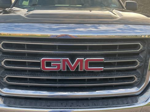 Used 2015 GMC Sierra 2500 SLE w/ SLE Preferred Package AWD/4WD image 5
