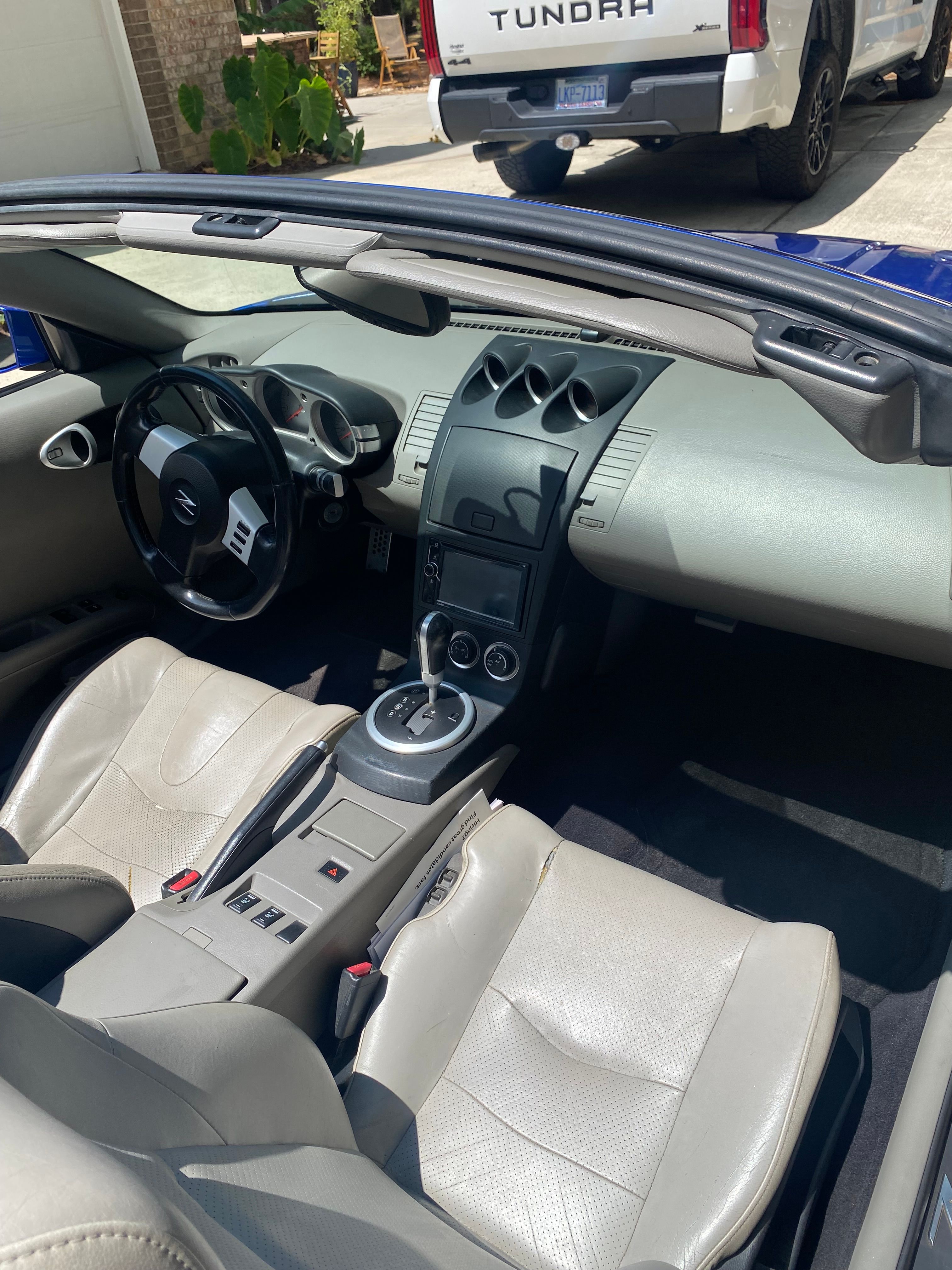Used 2005 Nissan 350Z Touring RWD image 8