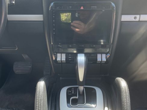 Used 2006 Porsche Cayenne image 12