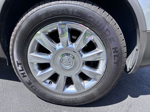 Used 2011 Buick Enclave CXL w/ Trailering Provision Package AWD/4WD image 12