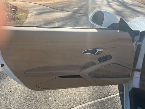 Used 2014 Porsche 911 Carrera image 14