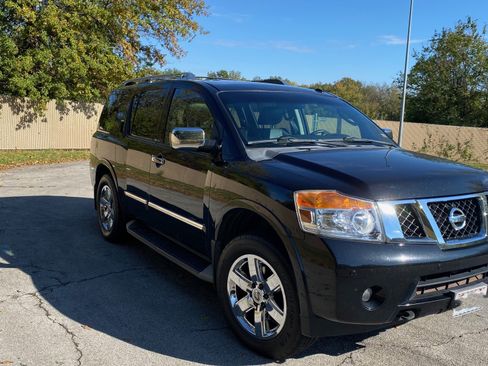 Used 2011 Nissan Armada Platinum w/ 2nd Row Captain Seat Pkg image 5