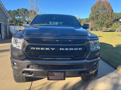 Used 2022 RAM 1500 Big Horn AWD/4WD image 2