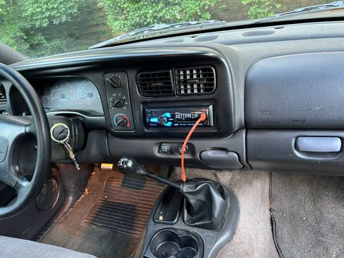 Used 1997 Dodge Dakota 2WD Regular Cab image 12
