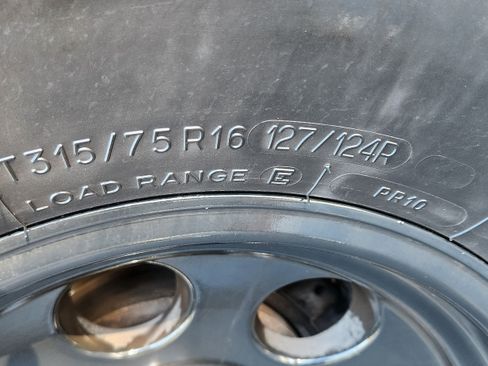 Used 2009 Jeep Wrangler X image 23