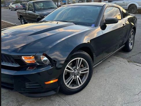 Used 2012 Ford Mustang Premium image 2