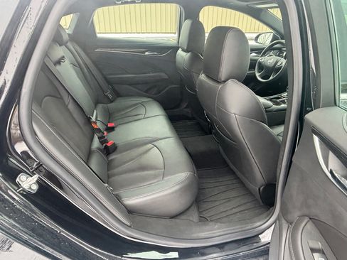 Used 2019 Buick LaCrosse Avenir w/ Driver Confidence Package II image 14