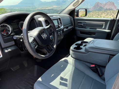 Used 2019 RAM 1500 Classic SLT AWD/4WD image 6