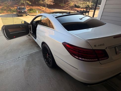 Used 2015 Mercedes-Benz E 400 4MATIC Coupe image 15