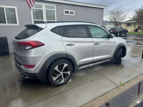Used 2018 Hyundai Tucson Limited w/ Ultimate Package 02 image 8