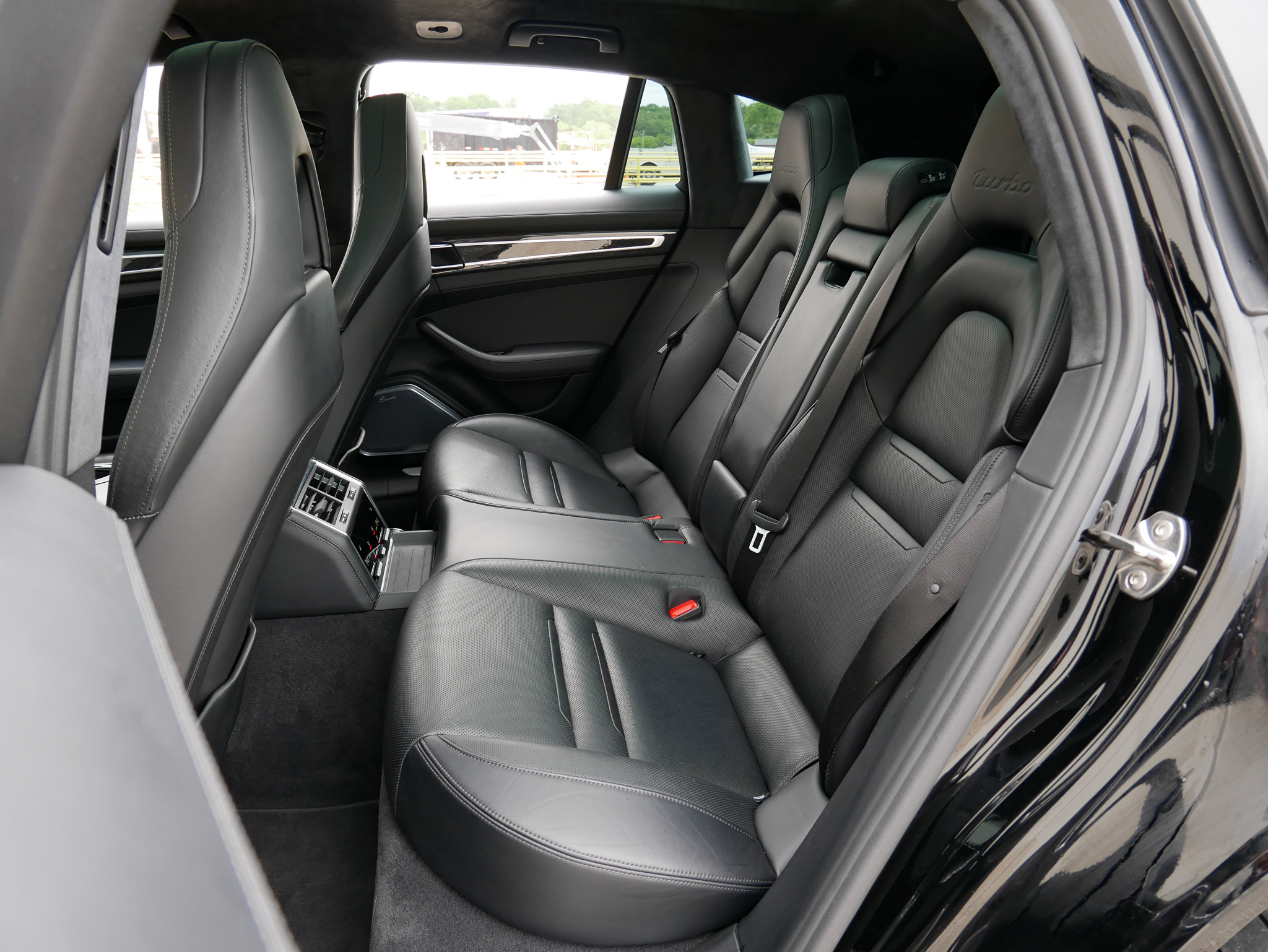 Used 2018 Porsche Panamera Turbo Sport Turismo AWD/4WD image 26