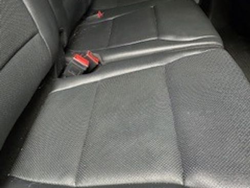 Used 2022 Ford F150 Lariat w/ Equipment Group 502A High image 24