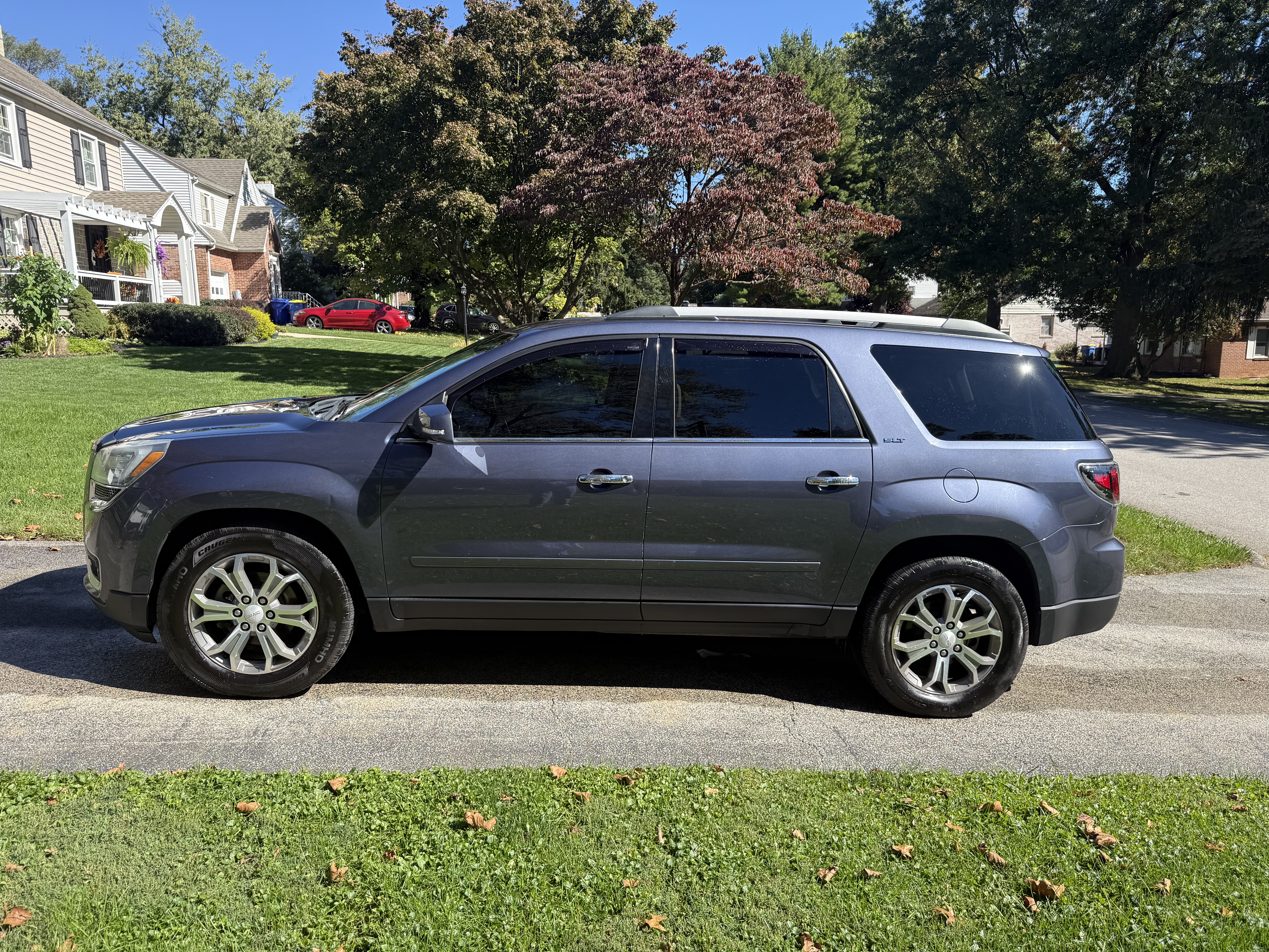 Used 2014 GMC Acadia SLT AWD/4WD image 10