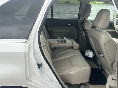 Used 2010 Ford Edge Limited AWD/4WD image 8