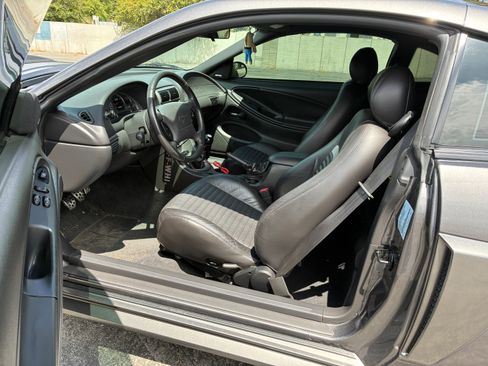 Used 2004 Ford Mustang Mach 1 RWD image 14
