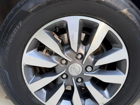 Used 2020 Chrysler Pacifica Limited w/ Advanced Safetytec Group FWD image 21